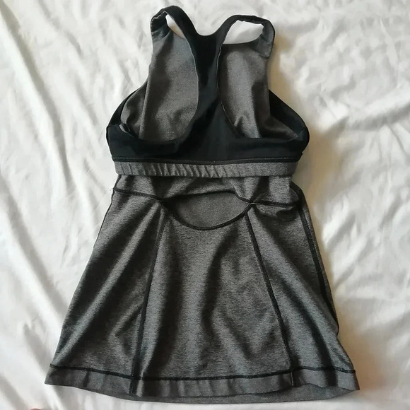 Lululemon In Training Tank Top High Neck Back Cutout Heathered Grey Size 4 - Picture 8 of 15
